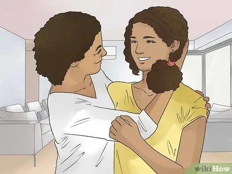 Будьте хорошим родителем для своей дочери-подростка Шаг 1