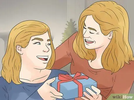 Будьте хорошим родителем для своей дочери-подростка Шаг 11