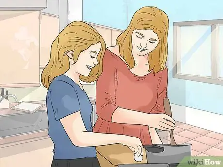 Будьте хорошим родителем для своей дочери-подростка Шаг 9