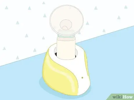 Кормление новорожденного из бутылочки Шаг 5