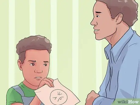 Успокойте расстроенного или рассерженного ребенка Шаг 11