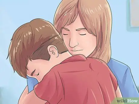 Успокойте расстроенного или рассерженного ребенка Шаг 13