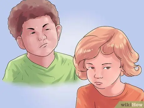 Успокойте расстроенного или рассерженного ребенка Шаг 6