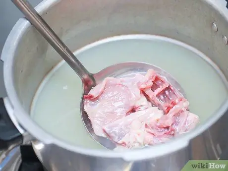 Приготовить домашний суп Шаг 3