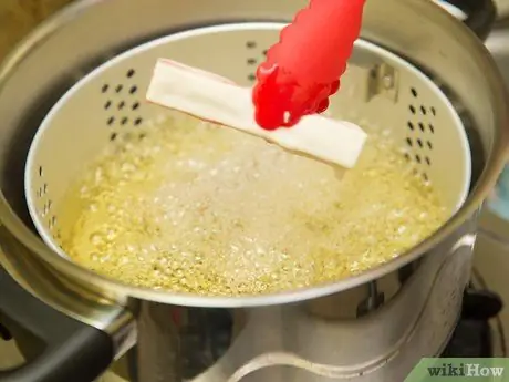 Подать крабовые палочки, шаг 5