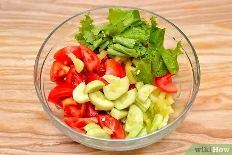 Приготовить салат "Тысяча островов" Шаг 5