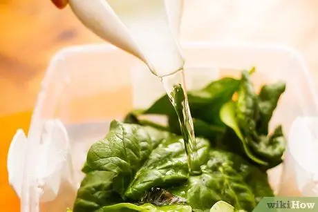 Приготовьте шпинат Шаг 4