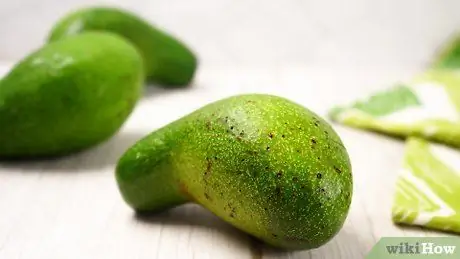 Как определить, созрел ли авокадо Шаг 4