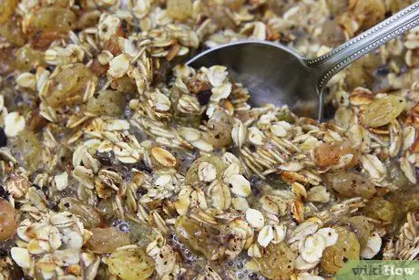 Приготовьте высококалорийные батончики из мюсли, шаг 4