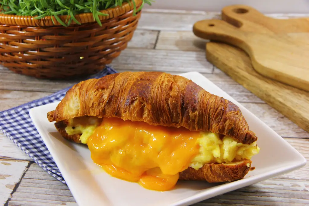 3 способа есть круассаны