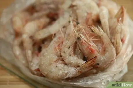 Подготовка креветок к приготовлению Шаг 2 Пункт 1