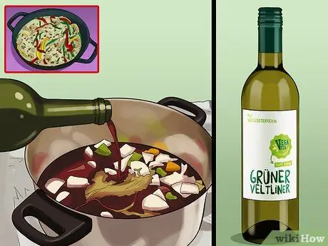 Выберите белое вино для приготовления Шаг 9