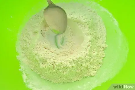 Приготовить пиццу на таве, шаг 1