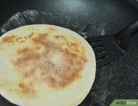 Приготовить пиццу на таве, шаг 9