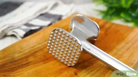 Разрезать курицу, шаг 1