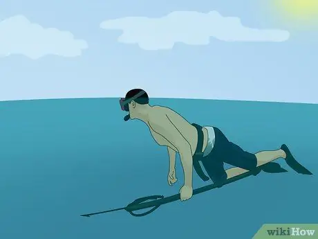 Нарезать рыбу Шаг 2