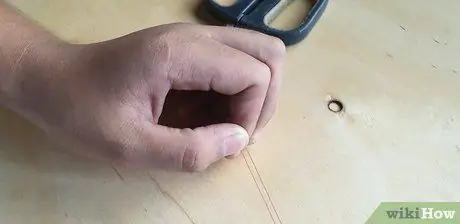 Привяжите спиннербейт, шаг 2