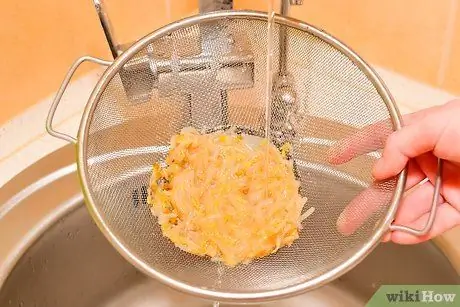 Приготовить чау-мейн шаг 1