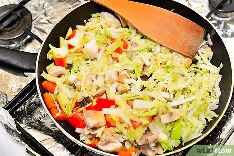 Приготовить чау-мейн Шаг 9