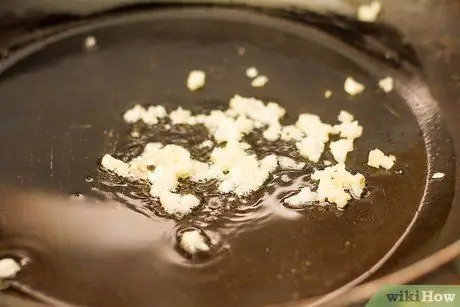 Приготовить жареную курицу, шаг 2