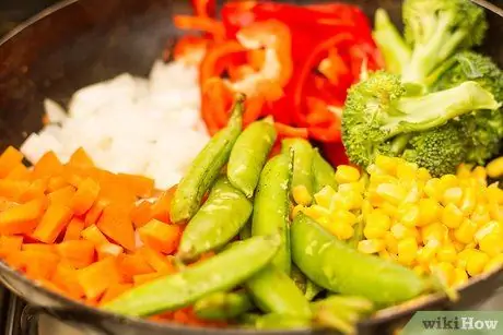 Приготовить жареную курицу, шаг 4