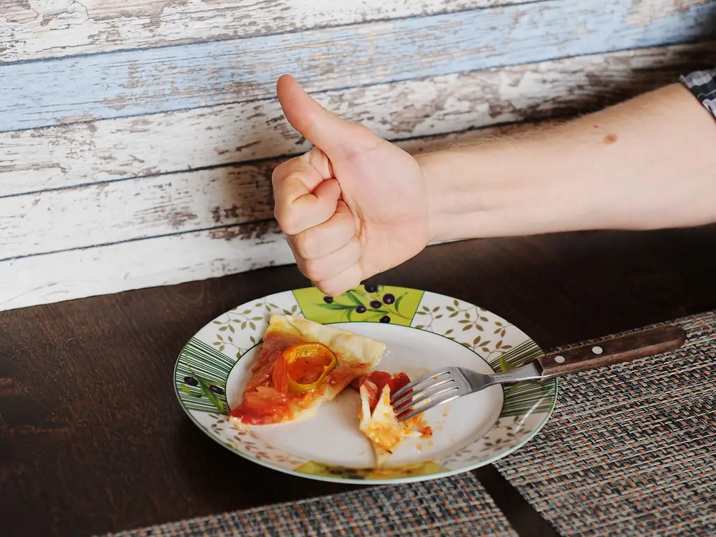 3 способа съесть пиццу