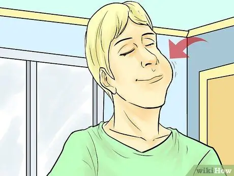 Ешьте с разделителями во рту Шаг 3