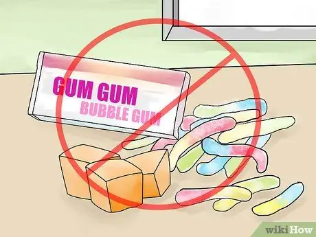 Ешьте с разделителями во рту Шаг 6