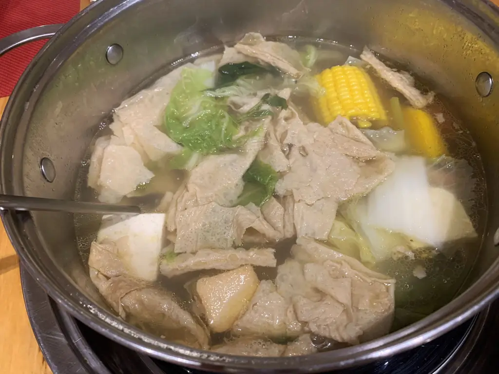 Как есть шабу сябу: 10 шагов (с иллюстрациями)