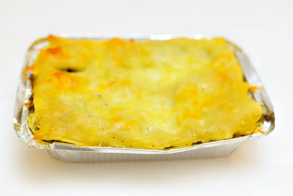 Как приготовить лазанью с мясом (с иллюстрациями)