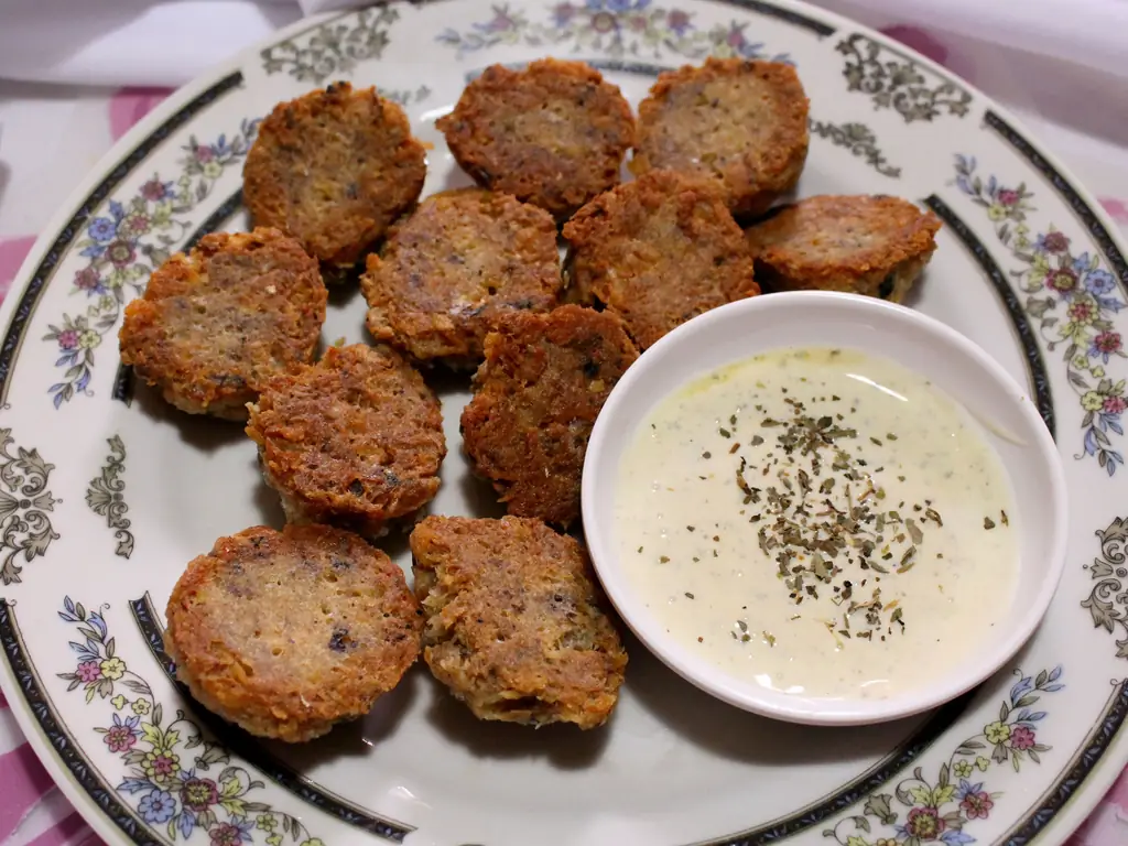 Как приготовить рыбные котлеты: 11 шагов (с рисунками)