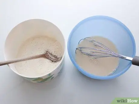 Приготовить клубничные блины, шаг 3