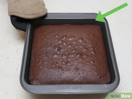 Приготовить пирожное с шоколадным сиропом Шаг 10