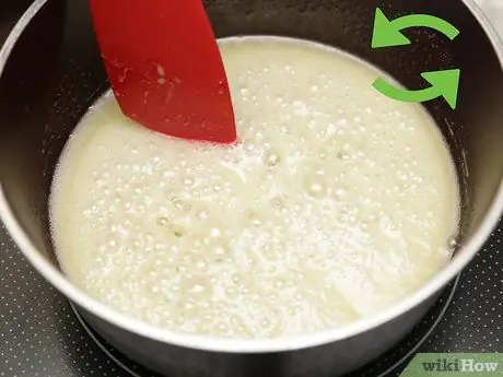 Приготовить пирожное с шоколадным сиропом Шаг 12