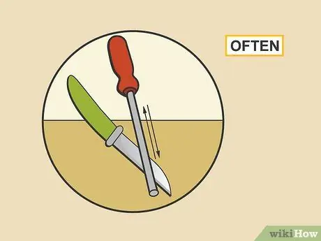 Используйте заточку стали. Шаг 11