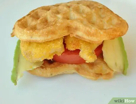 Ешьте курицу и вафли Шаг 8