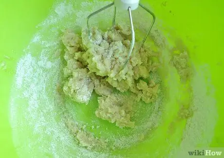 Сделайте вафли из теста для печенья Шаг 4