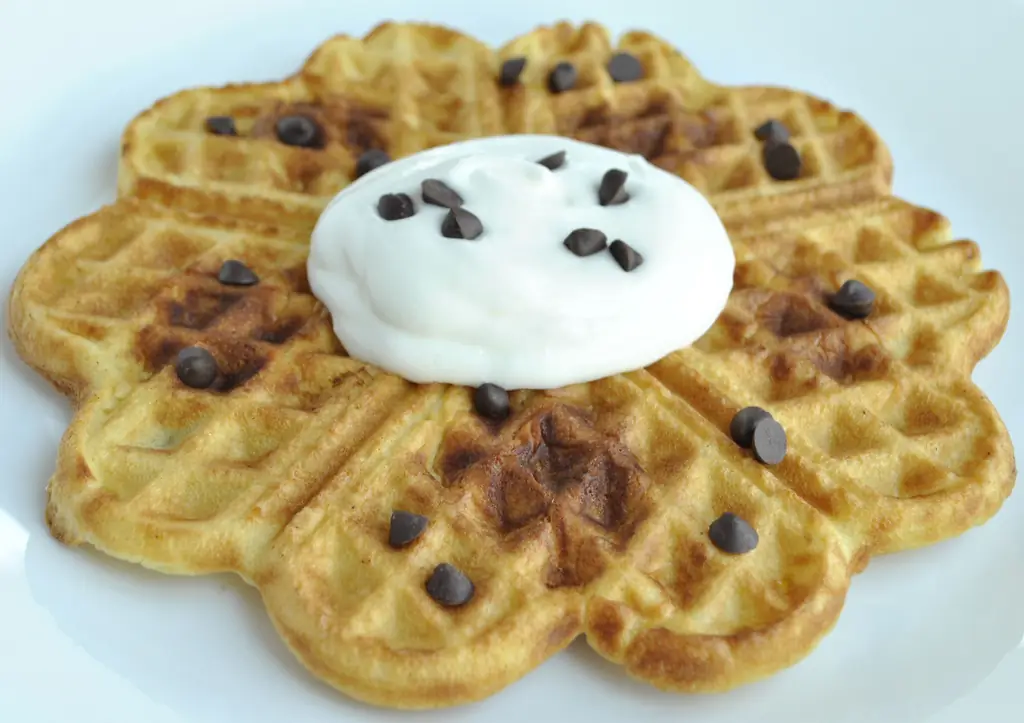 Как приготовить вафли из теста для печенья (с иллюстрациями)