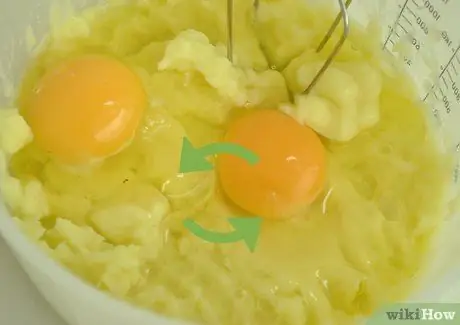 Приготовить вафли из картофельного пюре Шаг 5