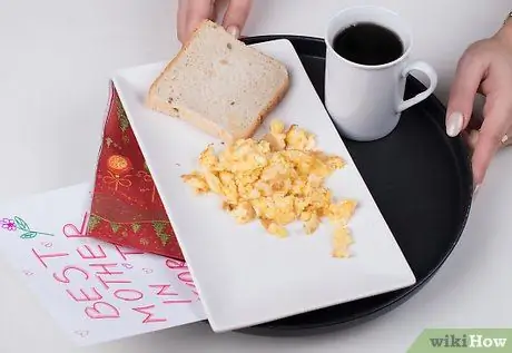 Приготовить завтрак в постель для мамы Шаг 9