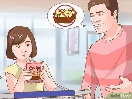 Поощряйте детей есть более здоровую пищу Шаг 1