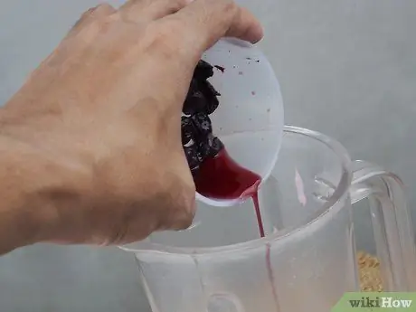 Приготовьте пакеты для выжимания еды для малышей, шаг 3