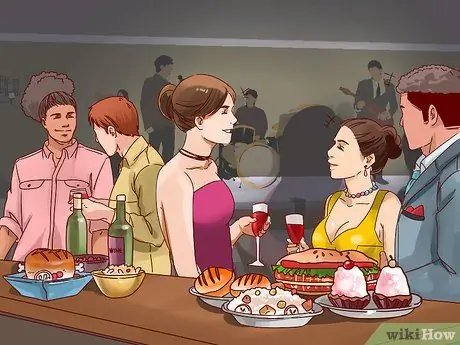 Выберите, где поесть с друзьями Шаг 8