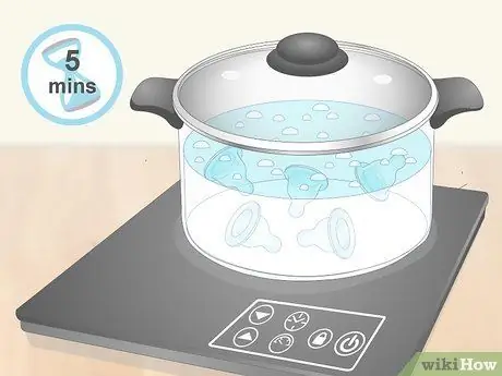 Очистите соски бутылочек Шаг 14