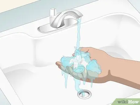 Очистите соски бутылочек Шаг 9