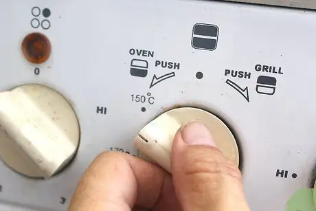 Жареные орехи макадамия с медом, шаг 1