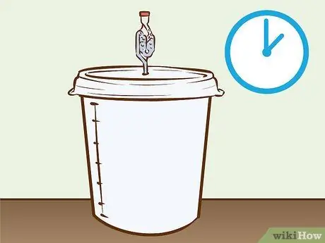 Сделайте алкоголь из обычного столового сахара Шаг 12