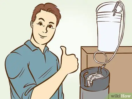 Сделайте алкоголь из обычного столового сахара Шаг 16