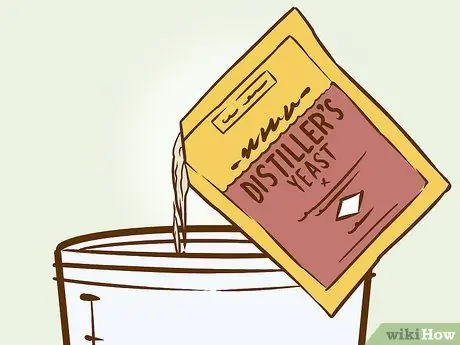 Сделайте алкоголь из обычного столового сахара Шаг 8