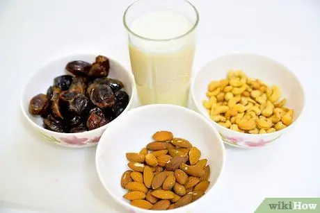 Приготовить веганский яичный коктейль Шаг 1